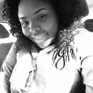 Meet your Posher, Amber